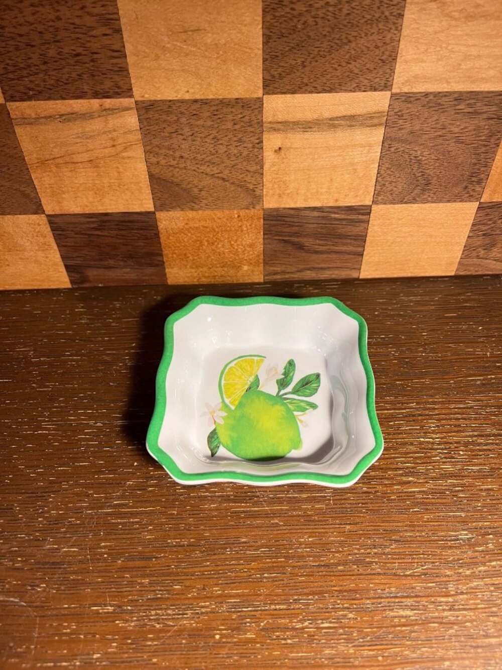 Small Square Scalloped Edges Lime Bowl A557